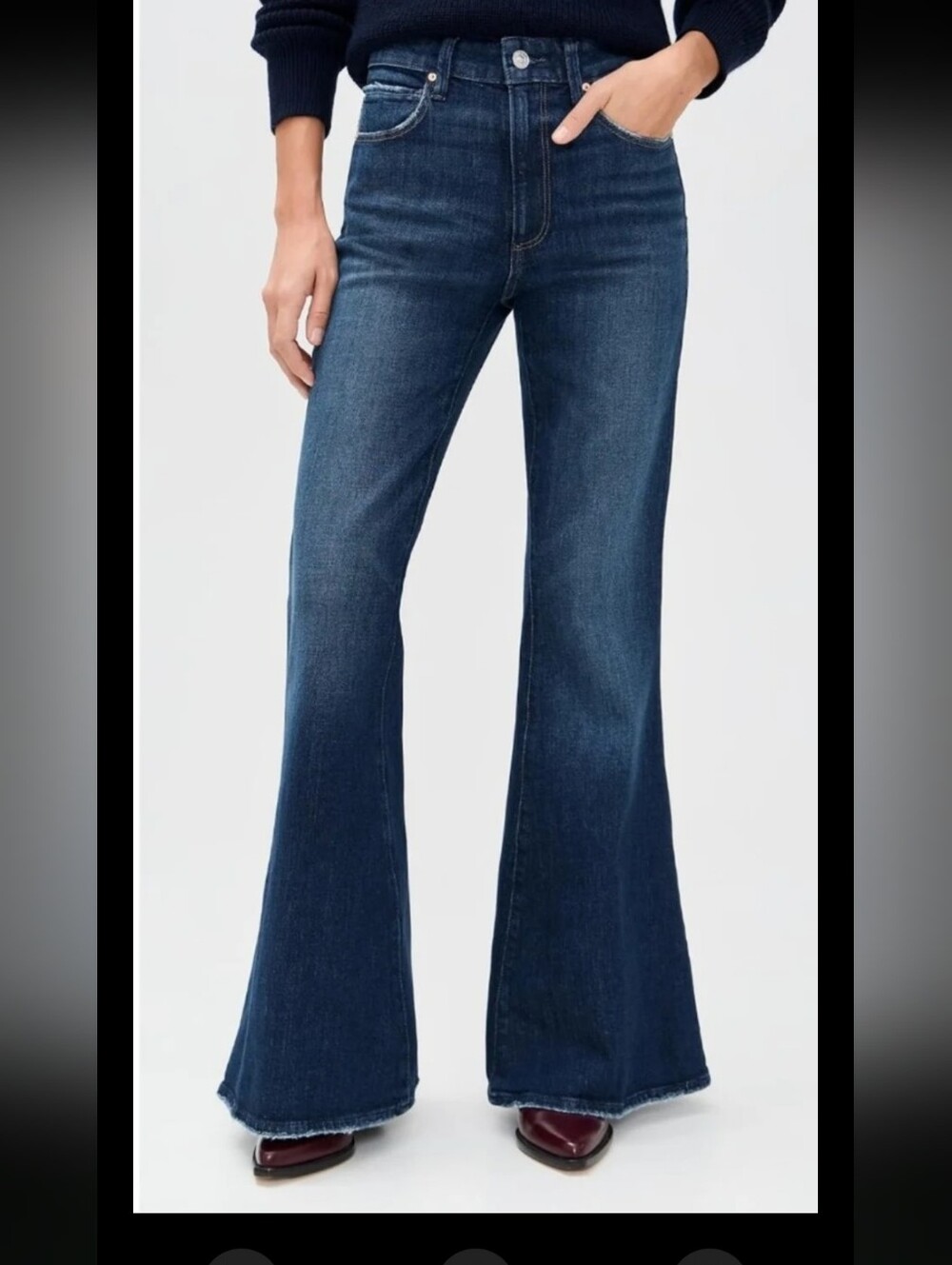 Like New Women's SIZE 34x32 Paige Harlow Mid Rise Dark Wash Flare Jeans